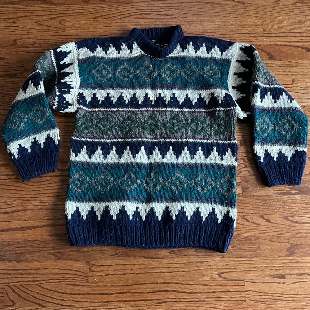 ECUADOR 100% Wool Hand Knit Chunky Grandpa Sweater